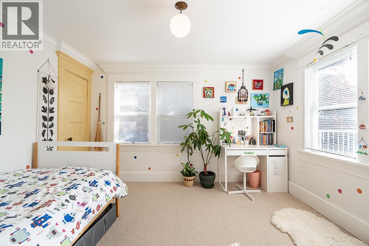 416 W 6th Street, North Vancouver, British Columbia  V7M 1K9 - Photo 20 - R3174028