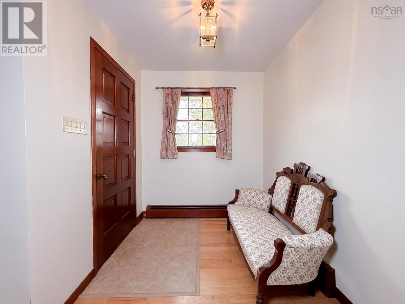 15 Lynnbrook Drive, Westmount, Nova Scotia  B1R 1R2 - Photo 3 - 202626259