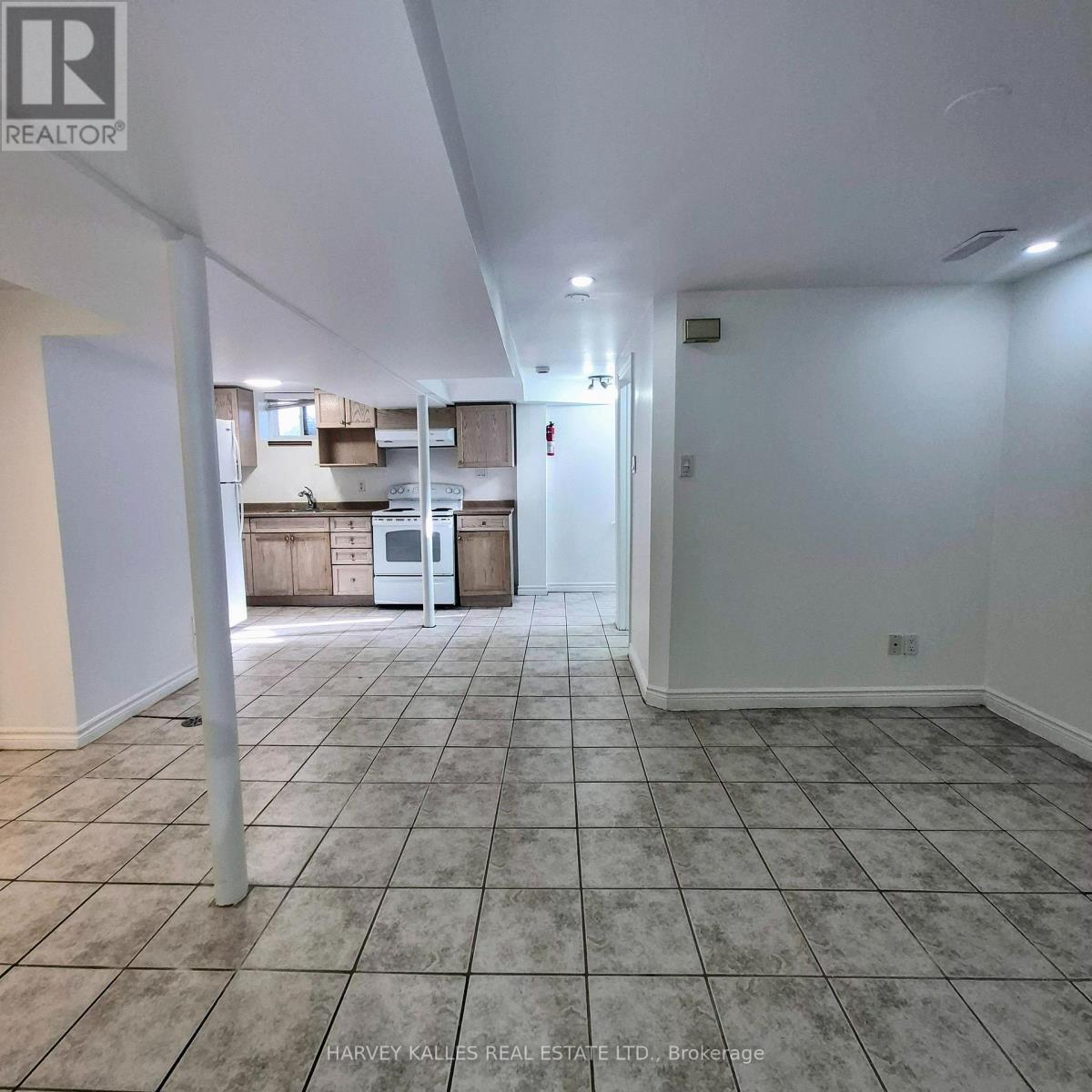Lower - 1575 Dufferin Street, Toronto, Ontario  M6H 3L5 - Photo 5 - W14099054