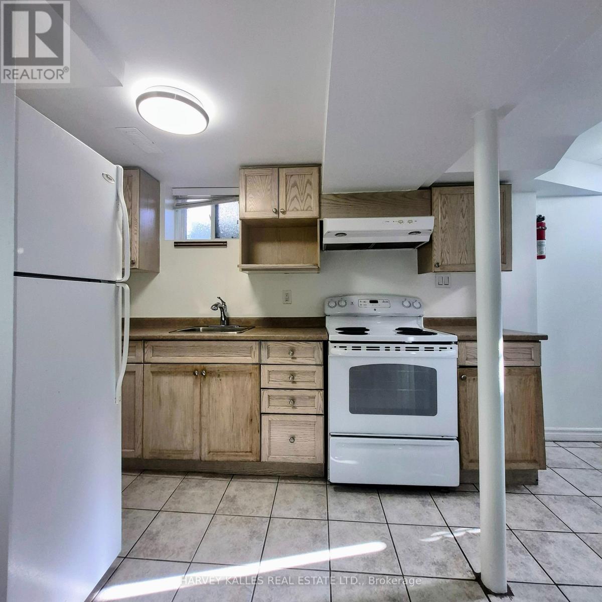 Lower - 1575 Dufferin Street, Toronto, Ontario  M6H 3L5 - Photo 6 - W14099054