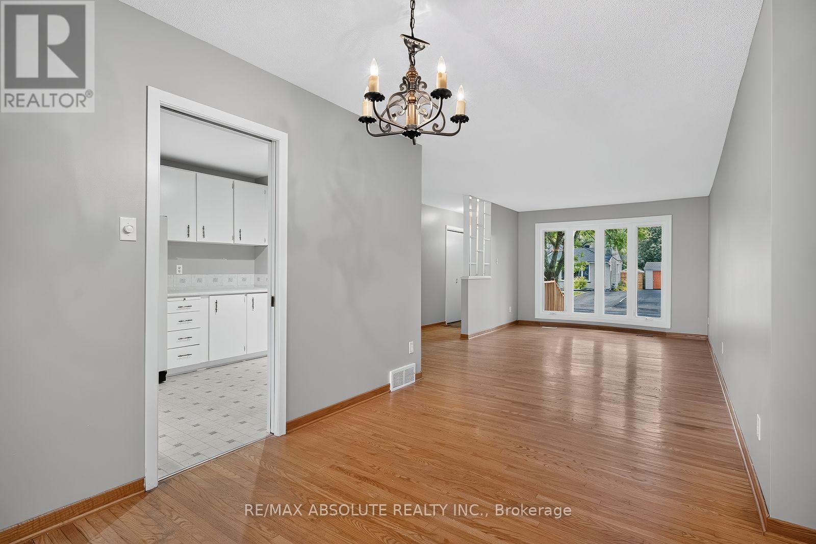 2166 Monson Crescent, Ottawa, Ontario  K1J 6A8 - Photo 10 - X14081376