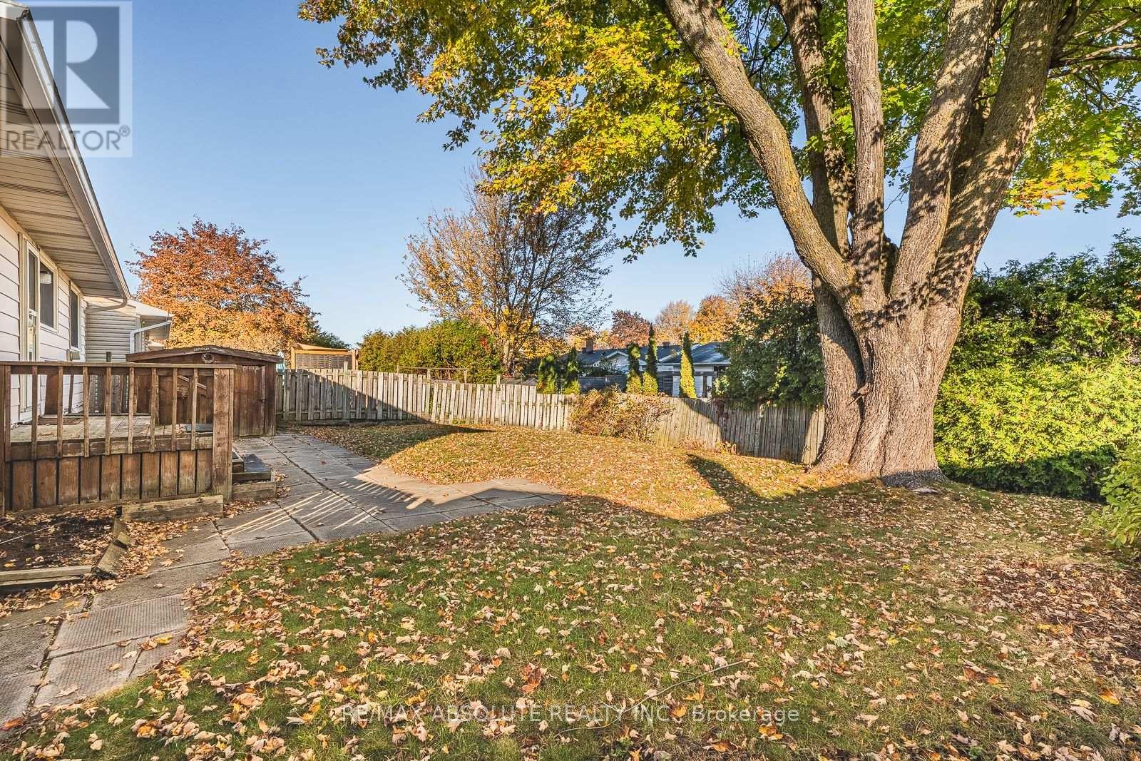 2166 Monson Crescent, Ottawa, Ontario  K1J 6A8 - Photo 5 - X14081376