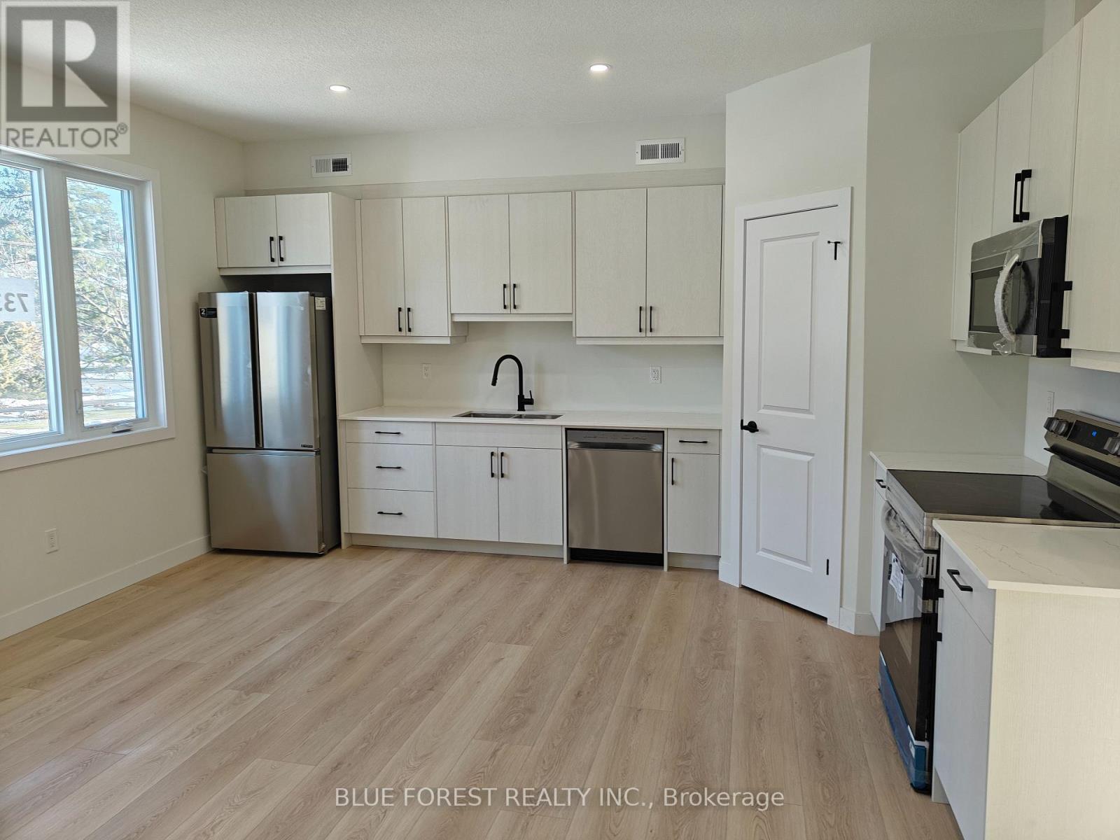1 - 733 Verulam Street, London South, Ontario  N6C 4Z8 - Photo 5 - X14100394