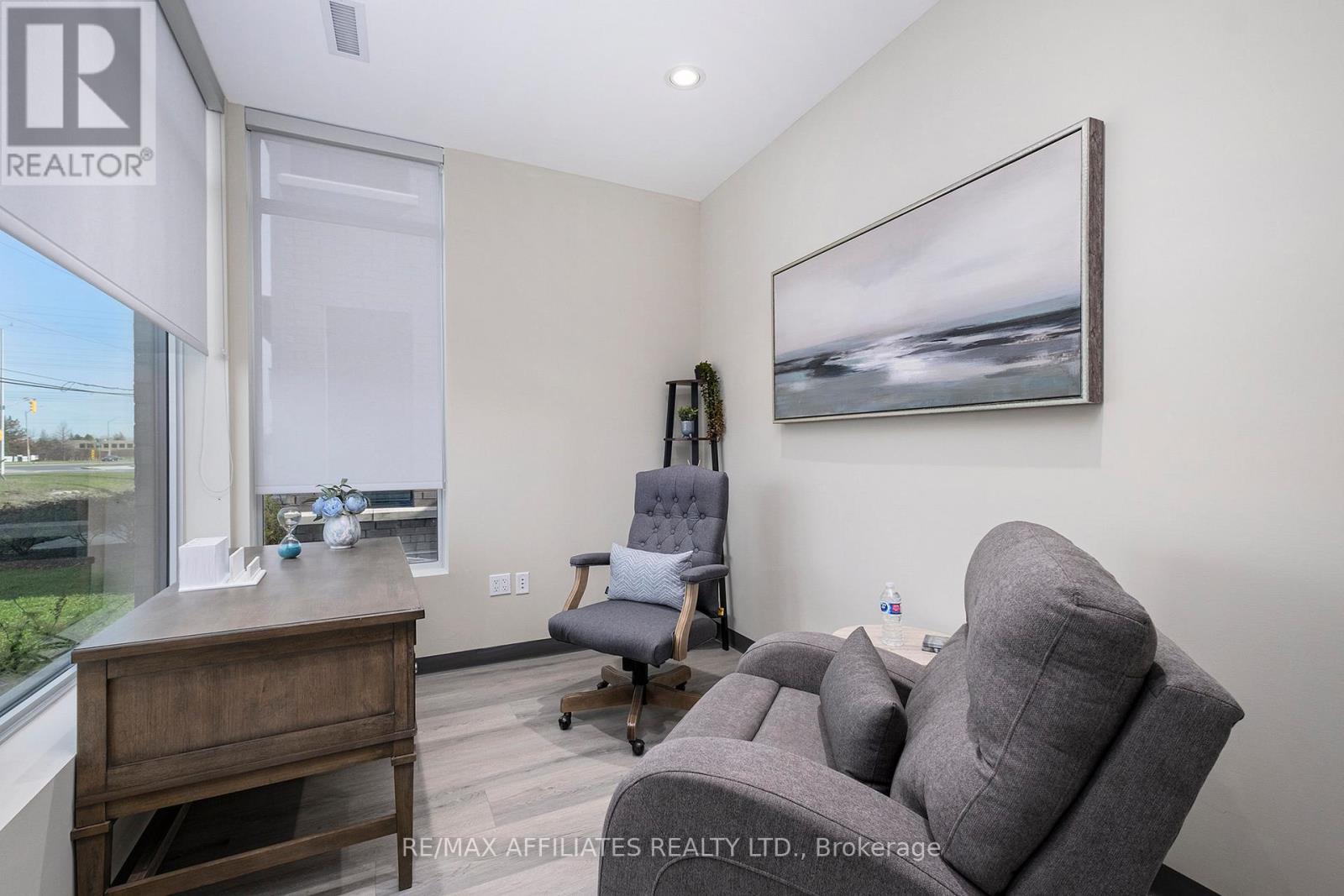 103 & 104 - 2500 St Laurent Boulevard, Ottawa, Ontario  K1H 1B1 - Photo 9 - X14100402