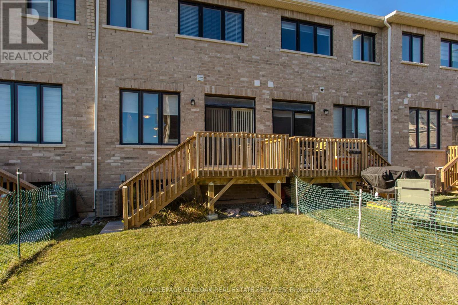 1402 Almonte Drive, Burlington, Ontario  L7P 0V8 - Photo 11 - W14096072