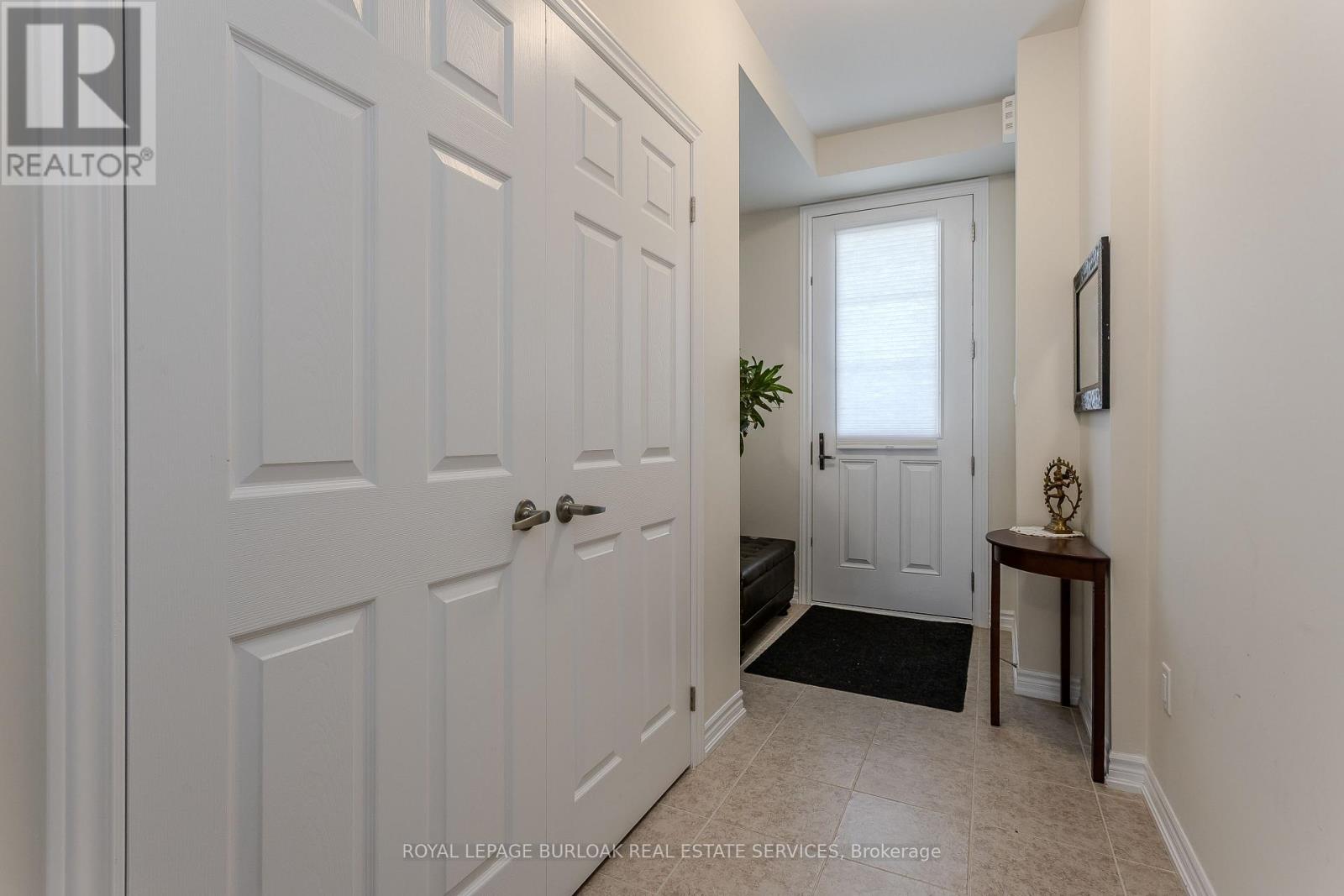 1402 Almonte Drive, Burlington, Ontario  L7P 0V8 - Photo 14 - W14096072