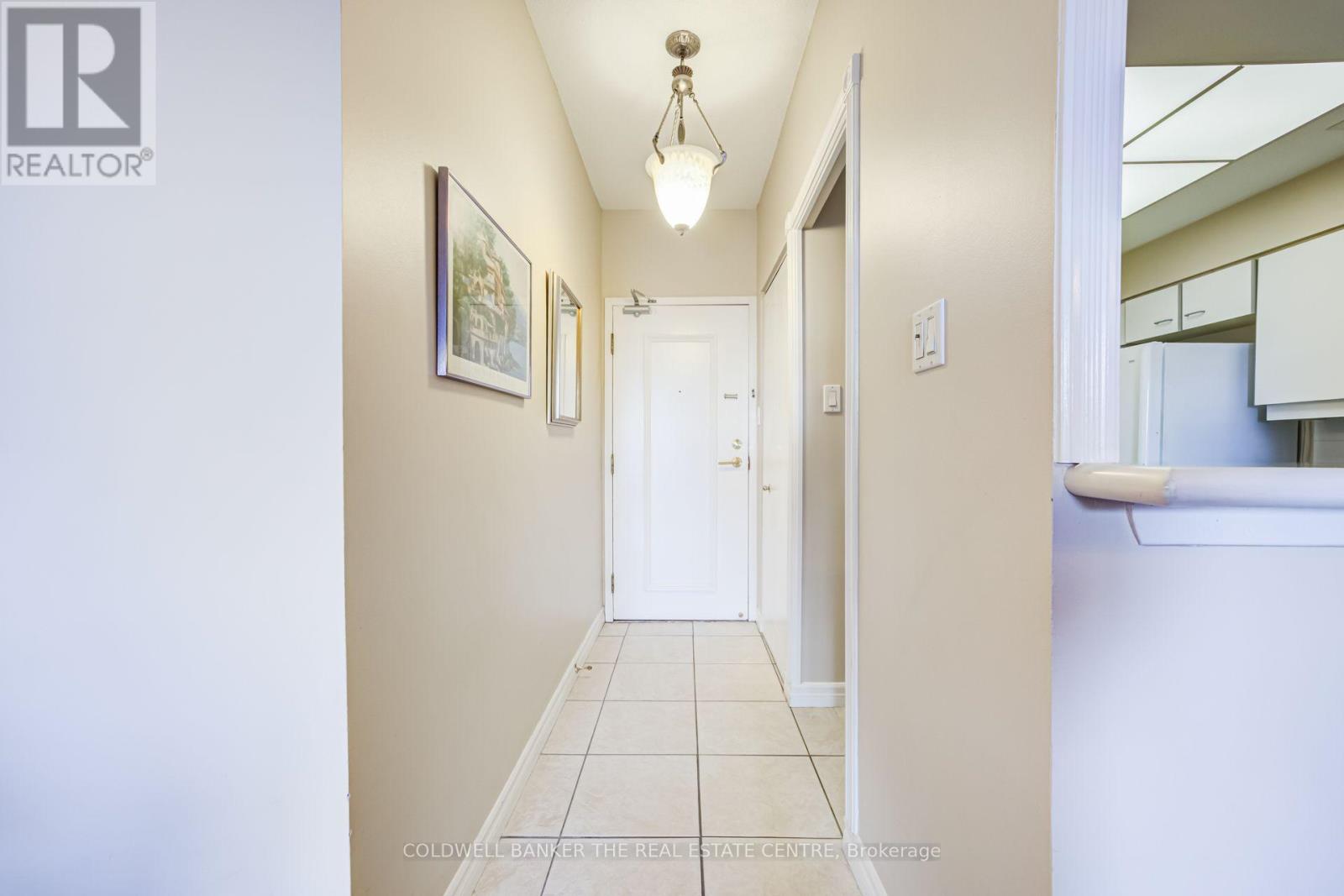 Ph22 - 32 Clarissa Drive, Richmond Hill, Ontario  L4C 9R7 - Photo 4 - N14100382