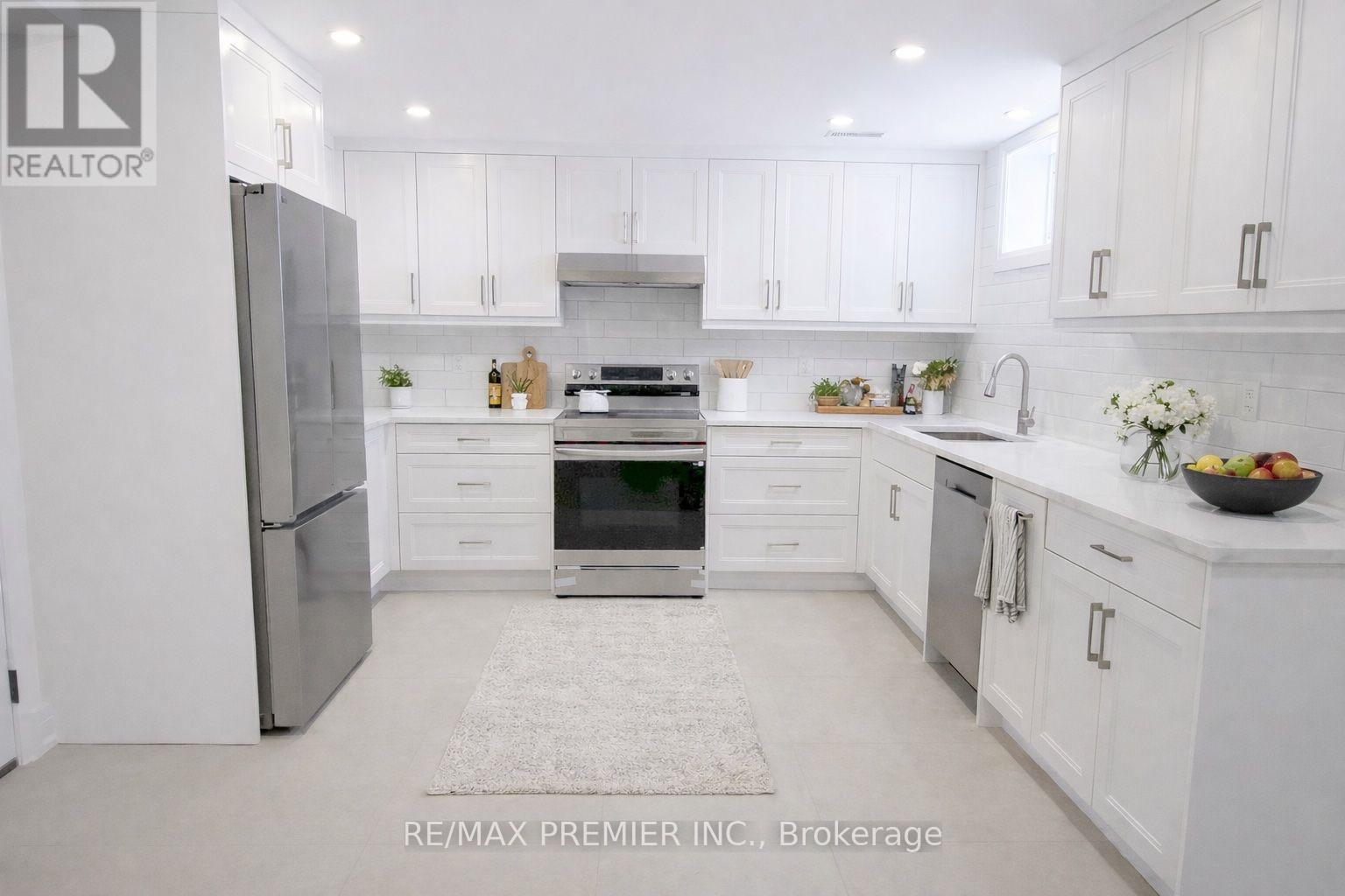 115 MAPES AVENUE, vaughan (west woodbridge), Ontario