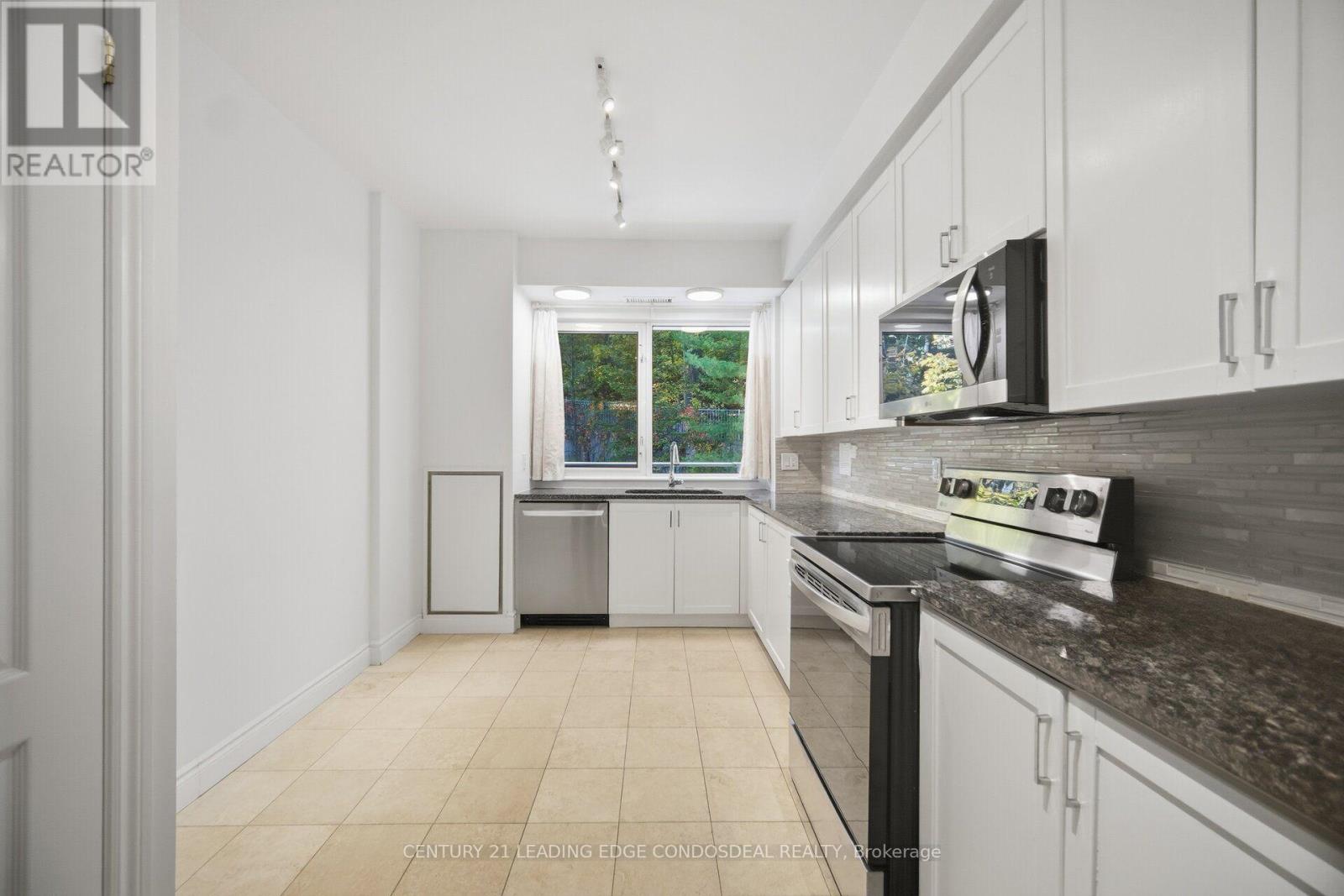322 - 11 William Carson Crescent, Toronto, Ontario  M2P 2G1 - Photo 28 - C14100260