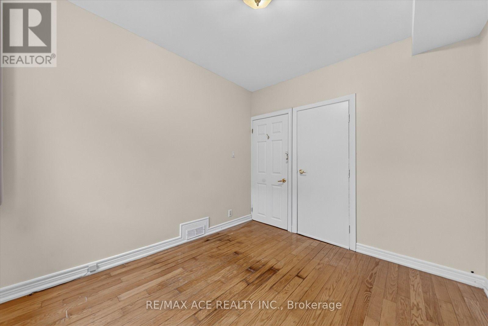 Main - 3 Larwood Boulevard, Toronto, Ontario  M1M 2M4 - Photo 21 - E14097854
