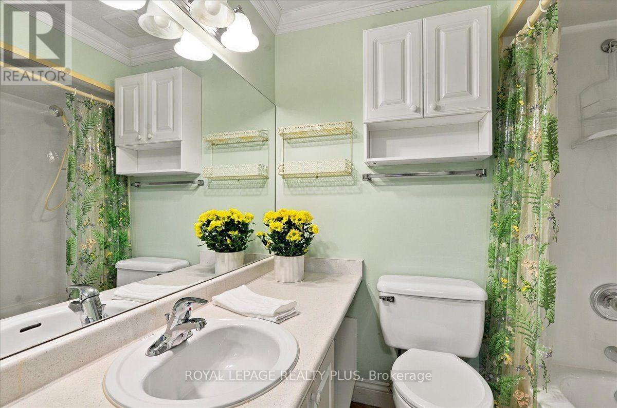 4 - 1951 Rathburn Road E, Mississauga, Ontario  L4W 2N9 - Photo 28 - W14100380