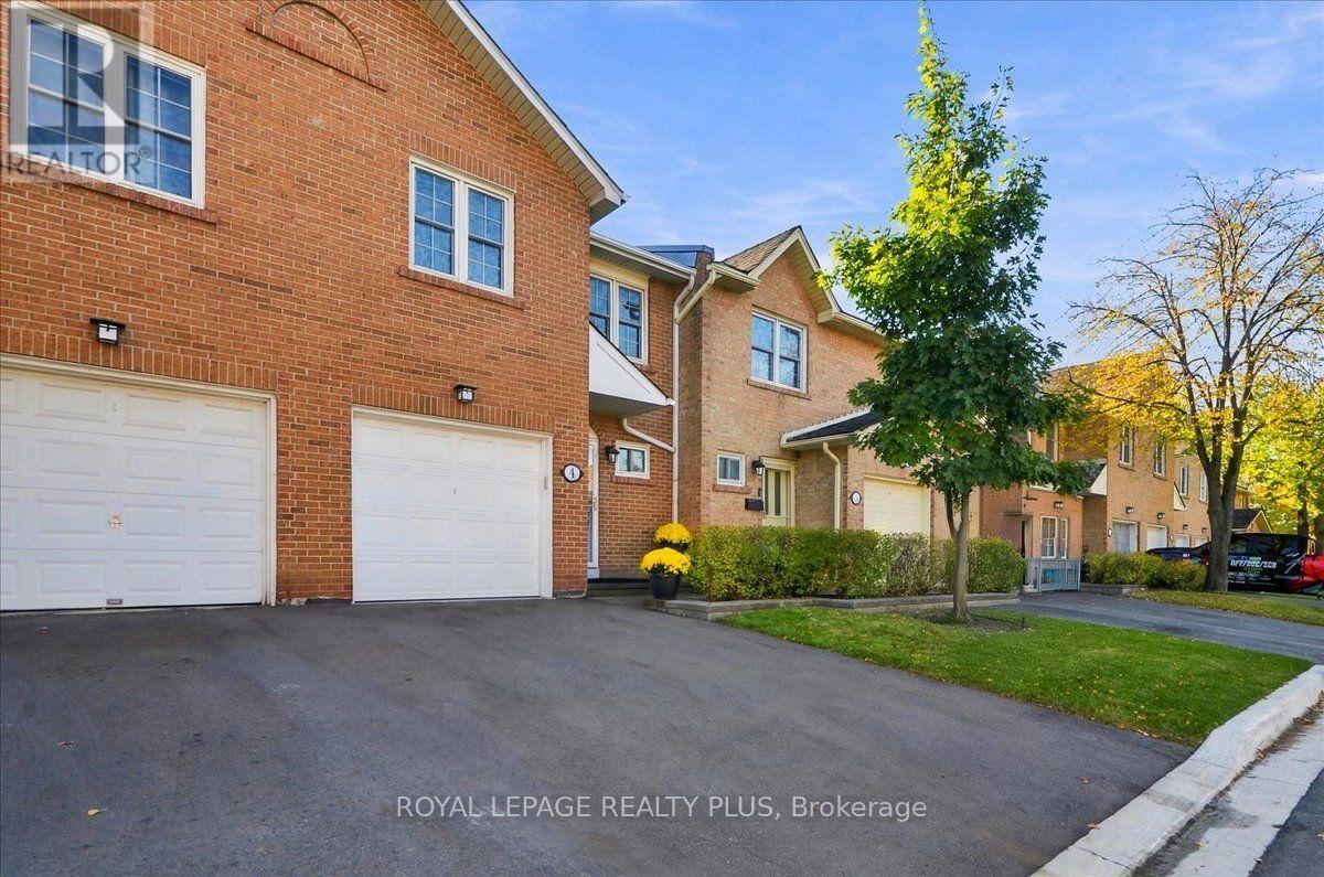 4 - 1951 Rathburn Road E, Mississauga, Ontario  L4W 2N9 - Photo 3 - W14100380