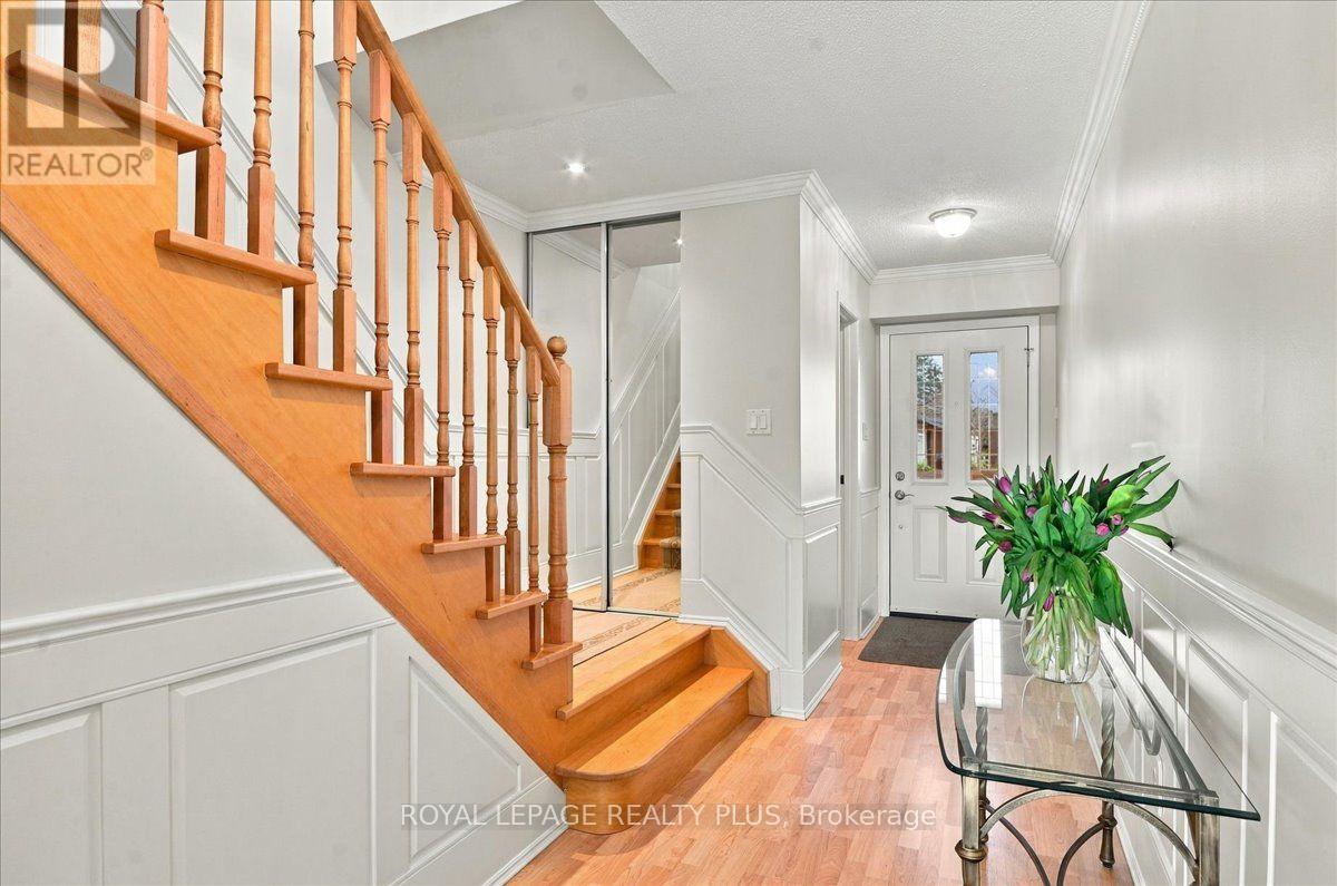 4 - 1951 Rathburn Road E, Mississauga, Ontario  L4W 2N9 - Photo 4 - W14100380