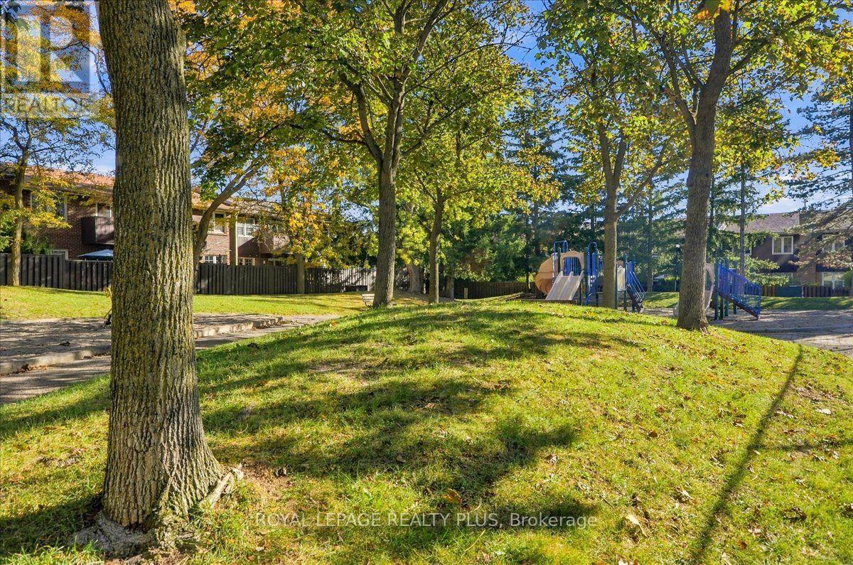 4 - 1951 Rathburn Road E, Mississauga, Ontario  L4W 2N9 - Photo 42 - W14100380