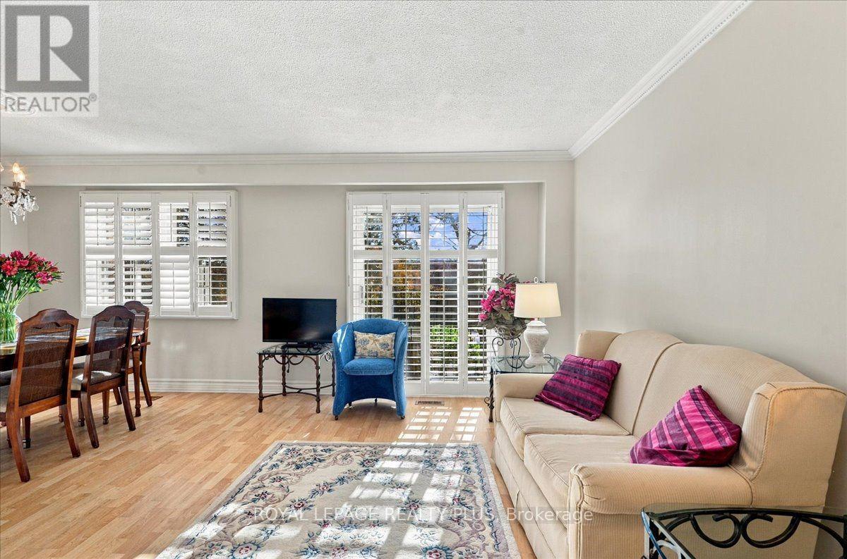 4 - 1951 Rathburn Road E, Mississauga, Ontario  L4W 2N9 - Photo 6 - W14100380