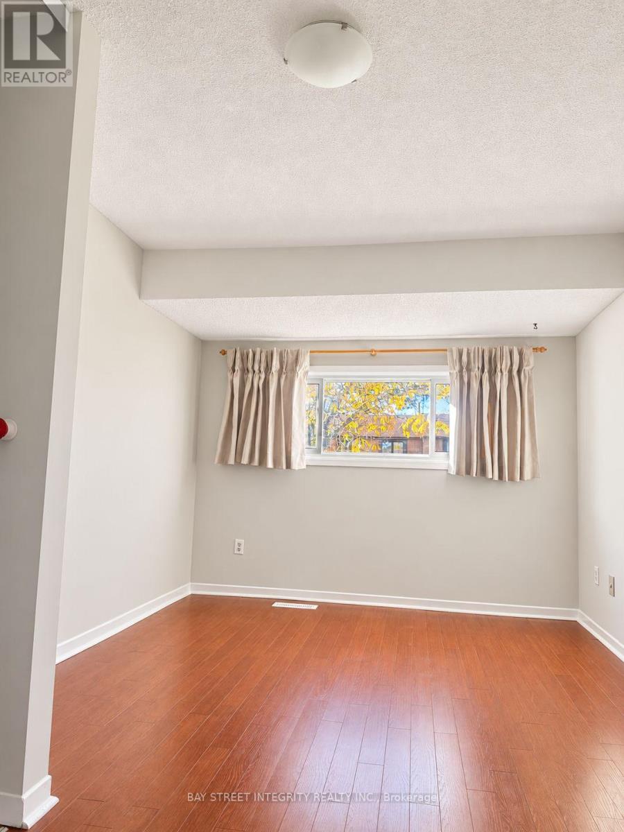 29 - 1580 Lancaster Drive, Oakville, Ontario  L6H 2Z5 - Photo 20 - W14100390