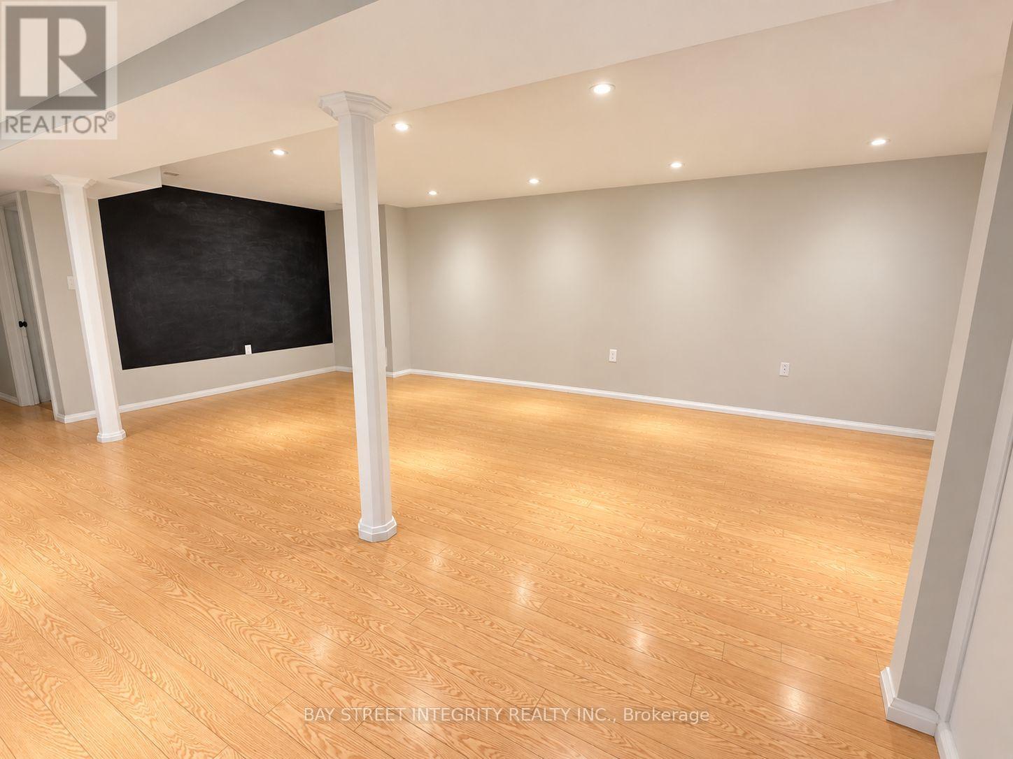 29 - 1580 Lancaster Drive, Oakville, Ontario  L6H 2Z5 - Photo 25 - W14100390