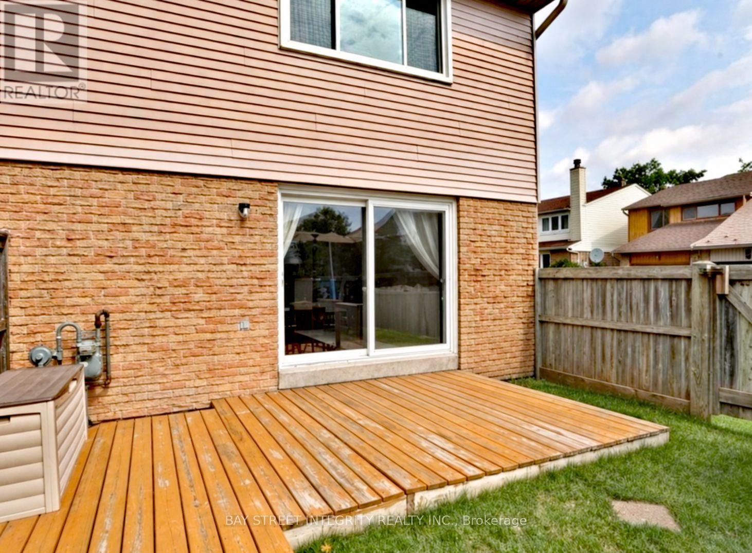 29 - 1580 Lancaster Drive, Oakville, Ontario  L6H 2Z5 - Photo 29 - W14100390