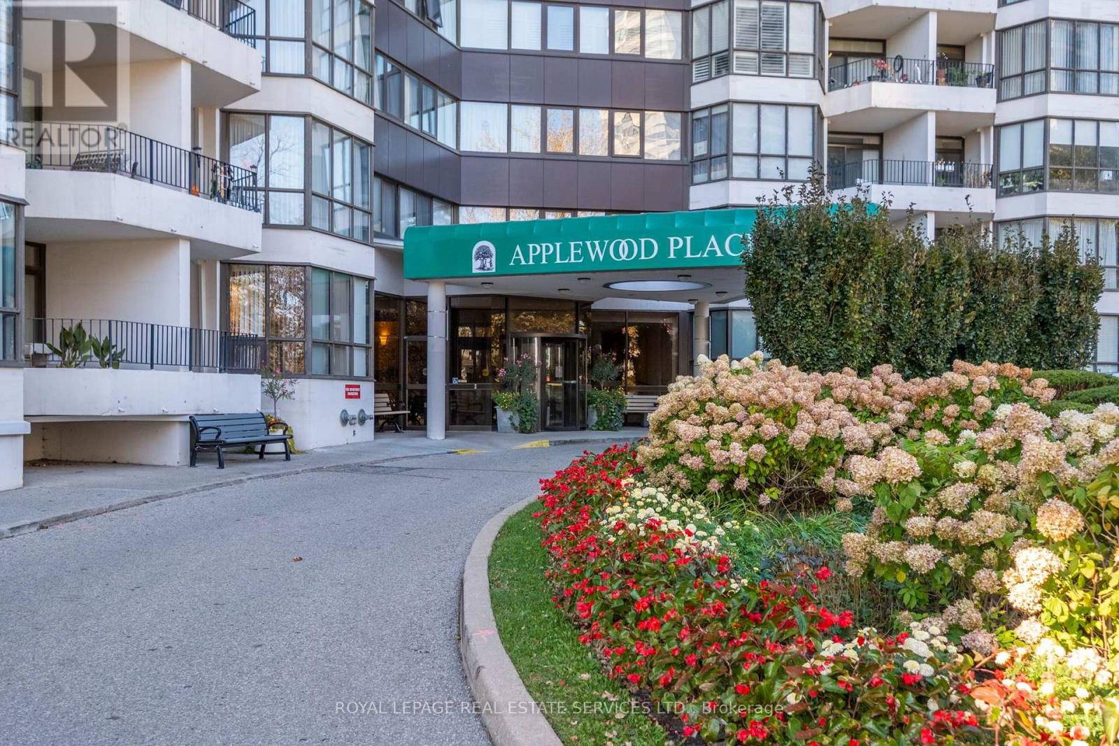 416 - 1333 Bloor Street, Mississauga, Ontario  L4Y 3T6 - Photo 2 - W14100424