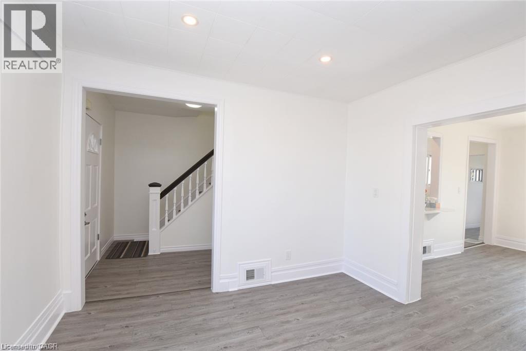 26 Fairview Avenue, Hamilton, Ontario  L8L 7B4 - Photo 10 - 40872926