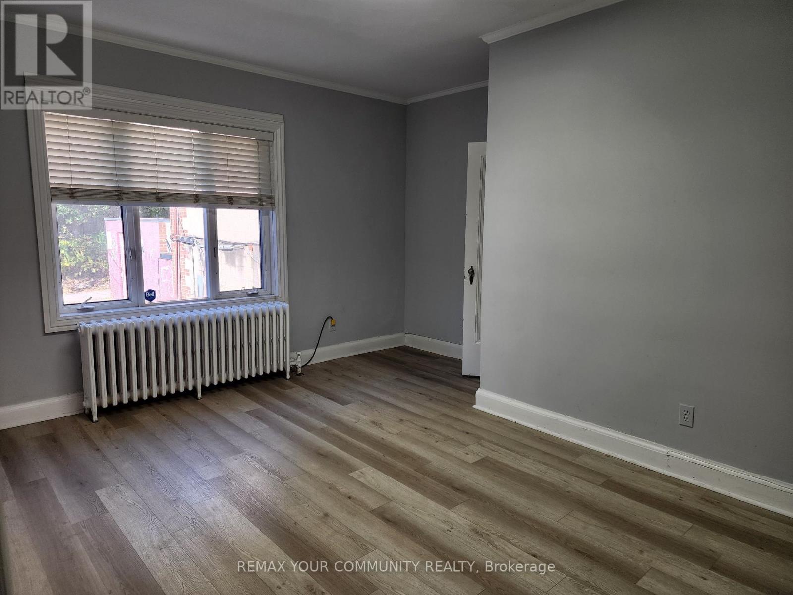 Upper - 1018 Eglinton Avenue, Toronto, Ontario  M6C 2C5 - Photo 11 - C14097334
