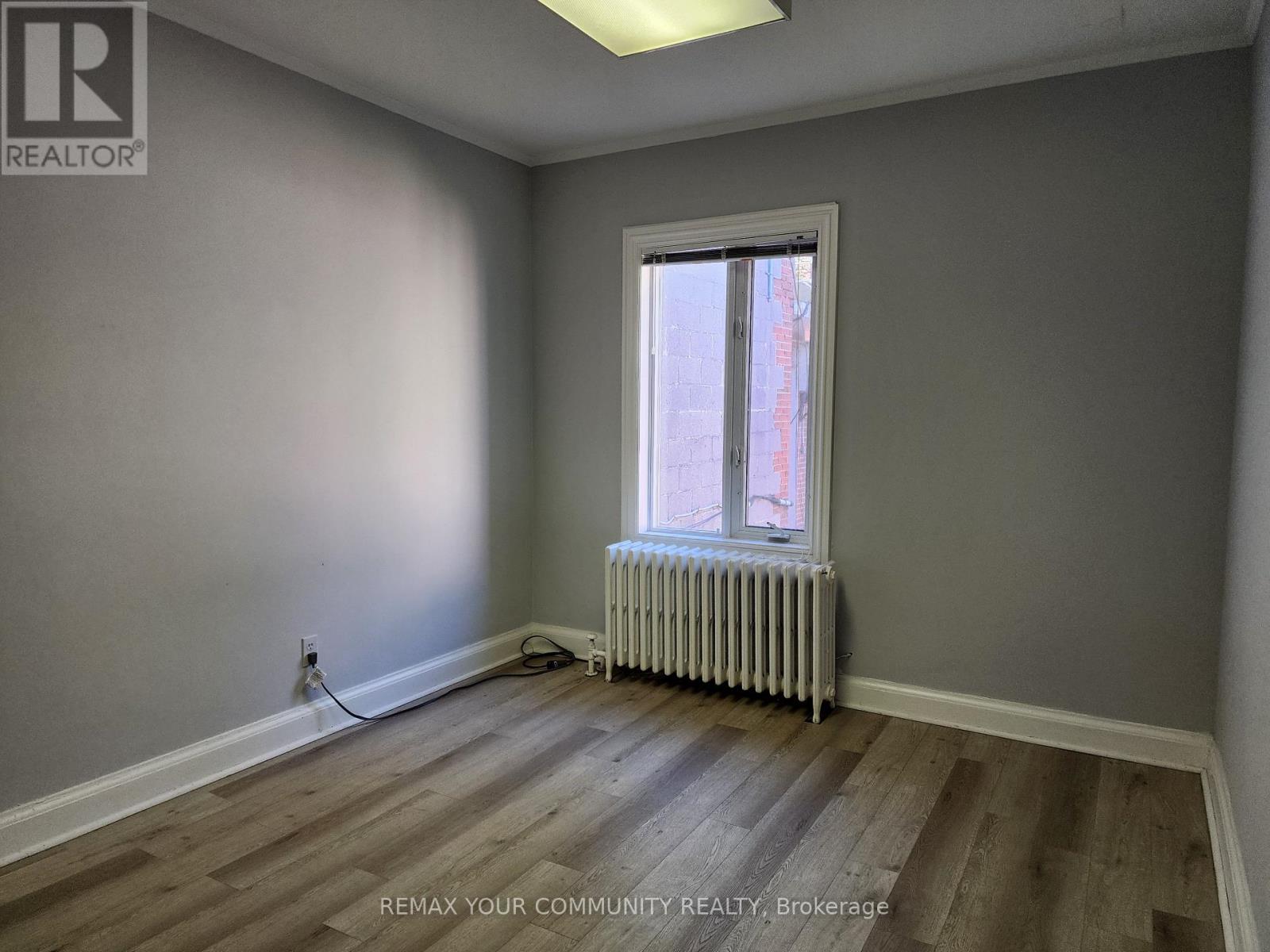 Upper - 1018 Eglinton Avenue, Toronto, Ontario  M6C 2C5 - Photo 8 - C14097334