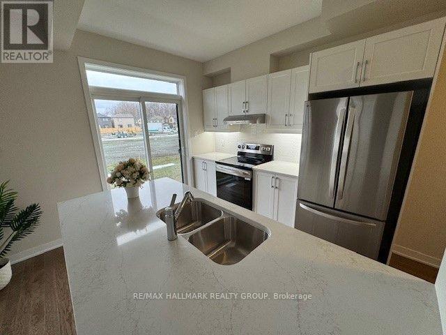 521 Galanthus Walk, Ottawa, Ontario  K2W 0N3 - Photo 7 - X14100434