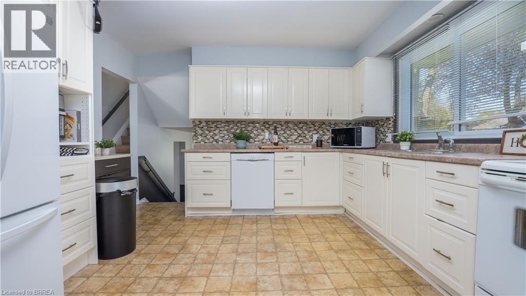10 Aaron Place, Brantford, Ontario  N3R 2S8 - Photo 7 - 40872525