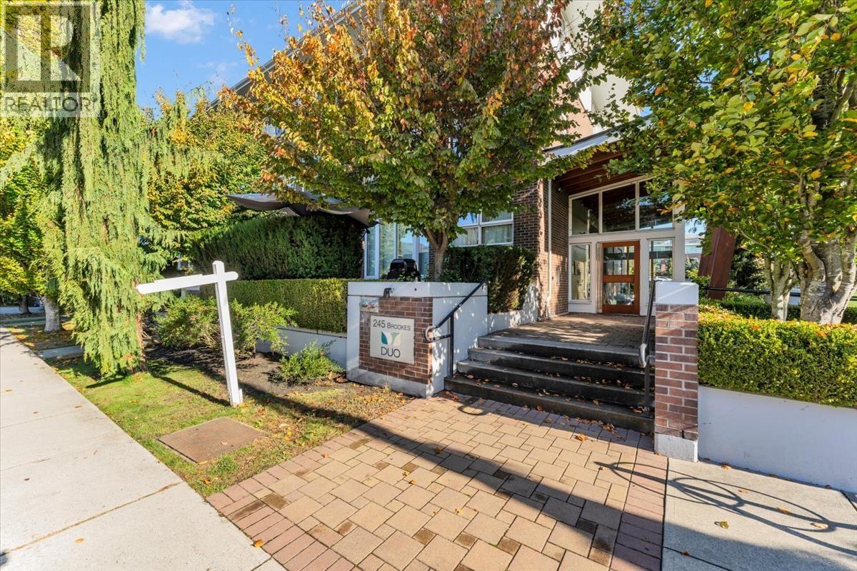 302 245 BROOKES STREET, new westminster, British Columbia