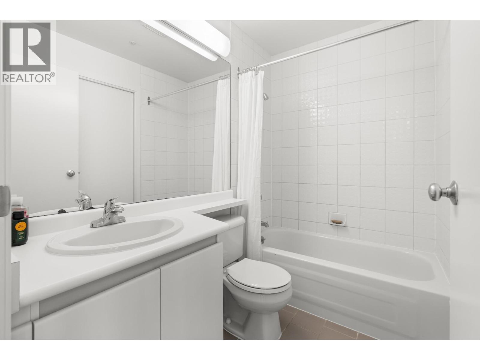 1012 989 Nelson Street, Vancouver, British Columbia  V6Z 2S1 - Photo 12 - R3177253
