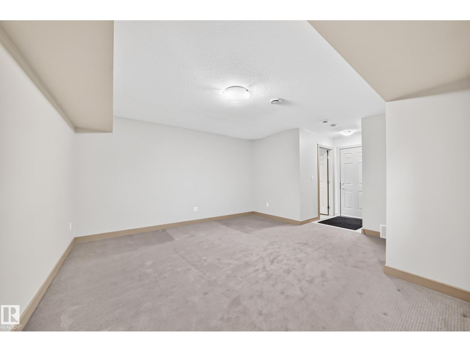 #33 1150 WINDERMERE WY SW