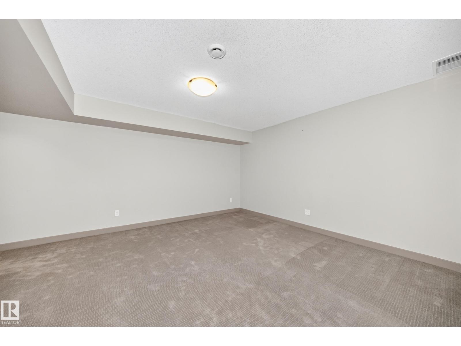 #33 1150 WINDERMERE WY SW