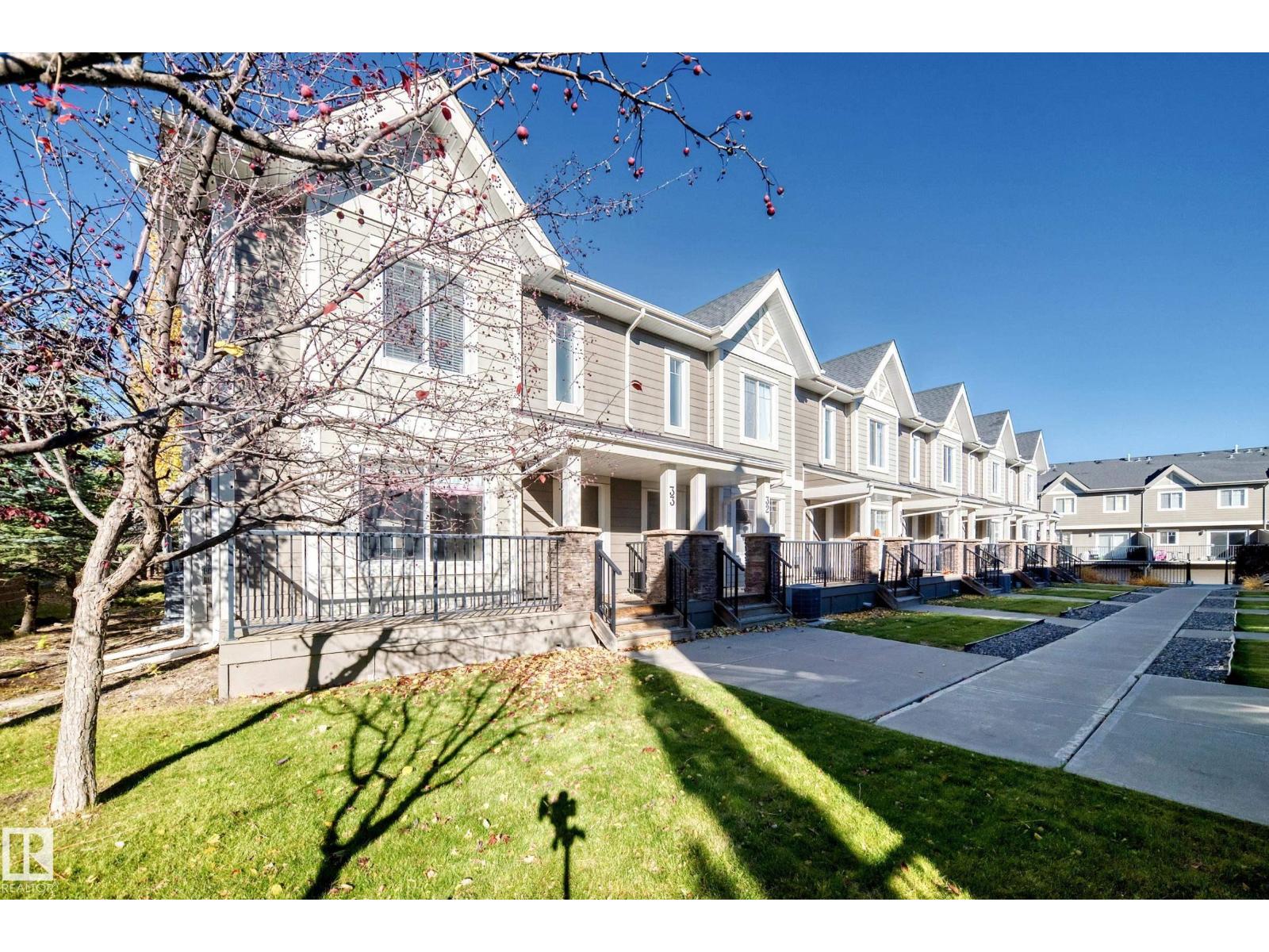 #33 1150 WINDERMERE WY SW