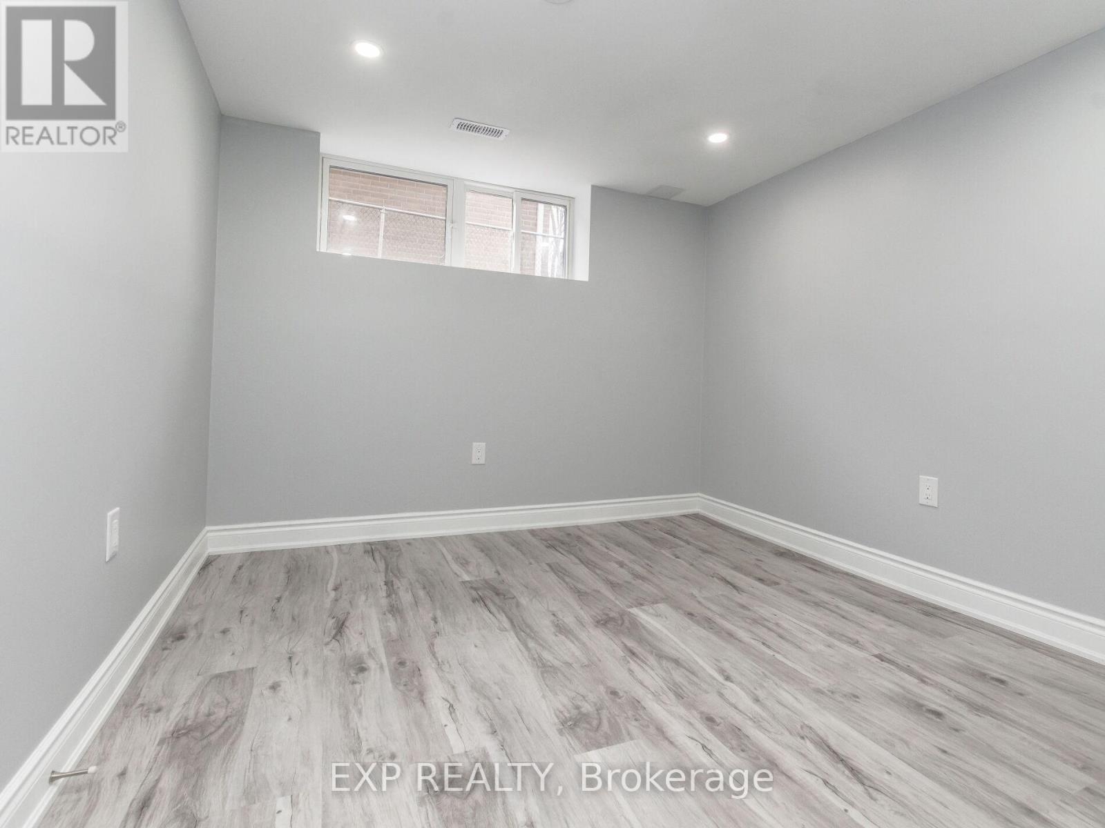 Basement Apartment - 91 Corby Crescent, Brampton (Brampton South), Ontario  L6Y 1H3 - Photo 6 - W14100438
