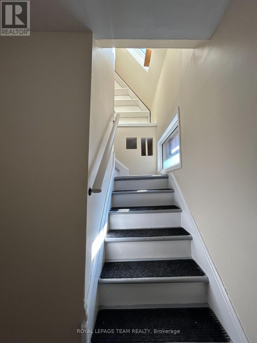 B - 427 Sunnyside Avenue, Ottawa, Ontario  K1S 0S6 - Photo 13 - X13879678