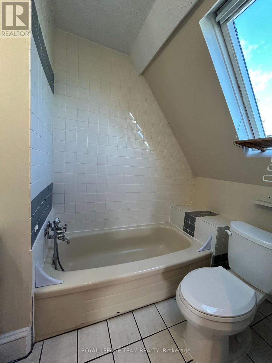 B - 427 Sunnyside Avenue, Ottawa, Ontario  K1S 0S6 - Photo 23 - X13879678