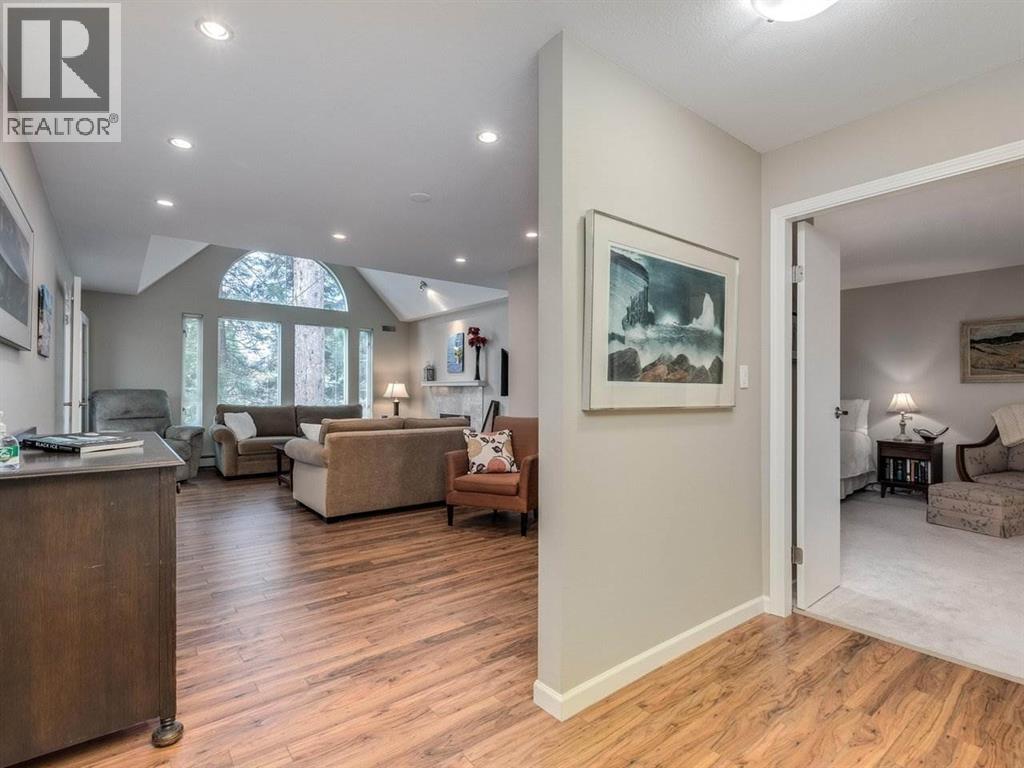 304 1675 Augusta Avenue, Burnaby, British Columbia  V5A 4S8 - Photo 3 - R3177000