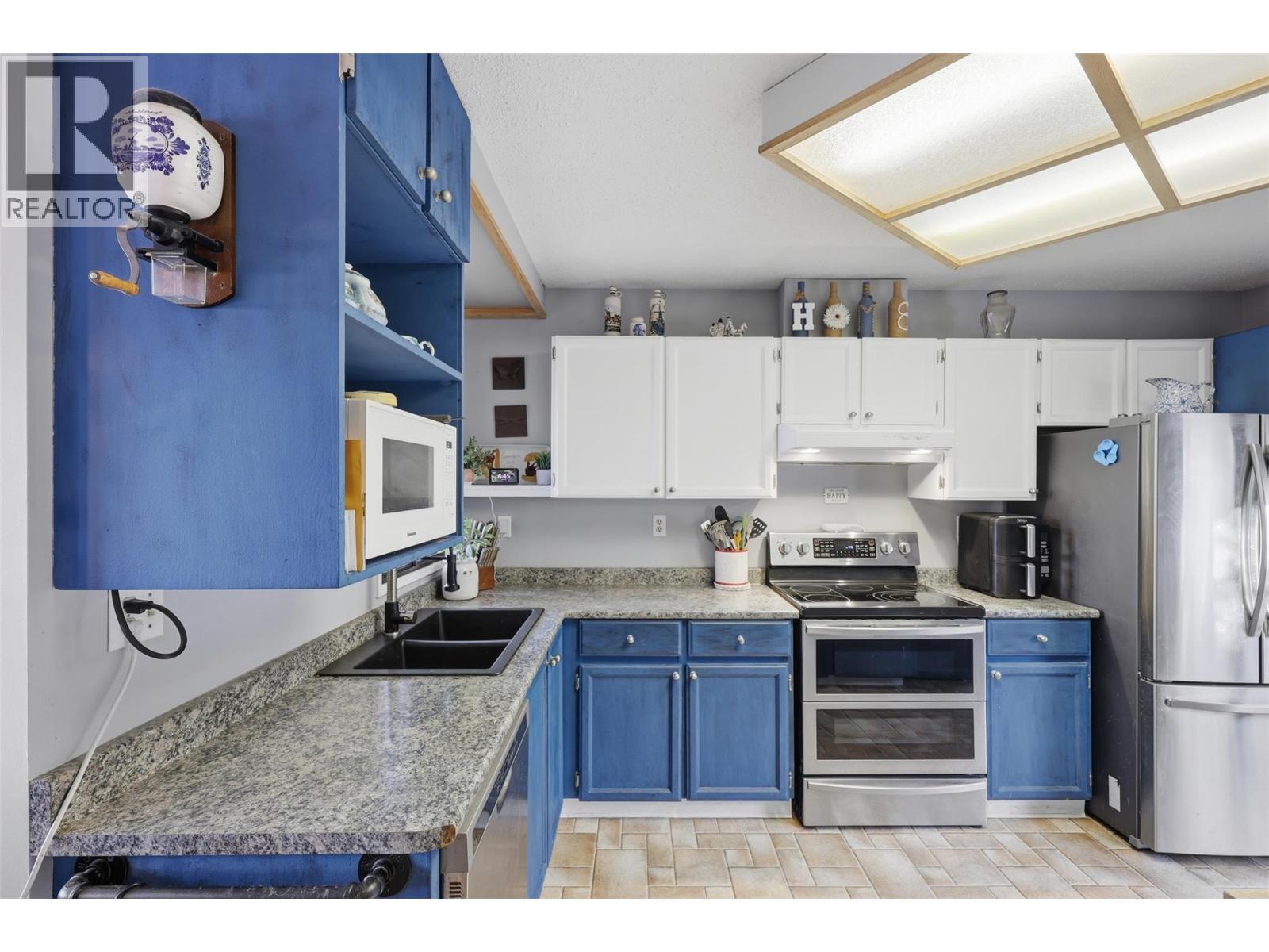 1155 HUGH ALLAN Drive Unit# 25