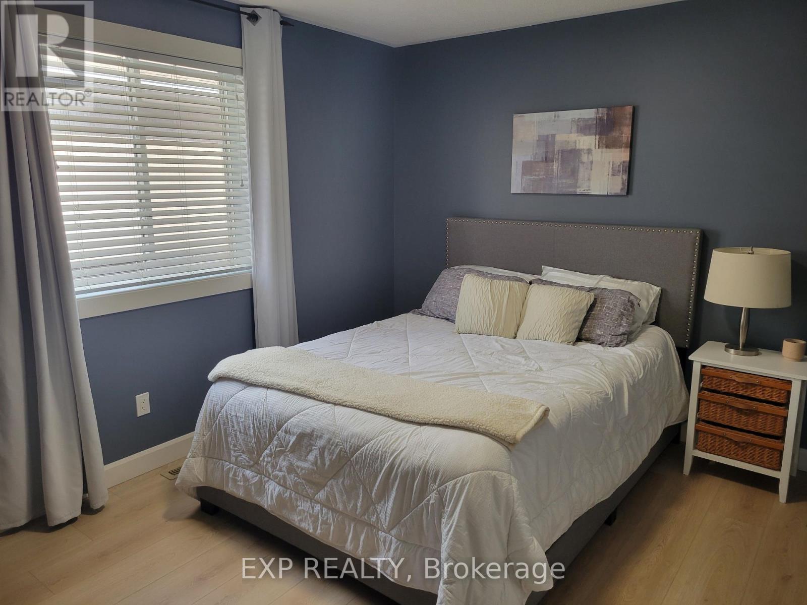 74 Buchanan Street, Barrie, Ontario  L4M 6B7 - Photo 14 - S13865176