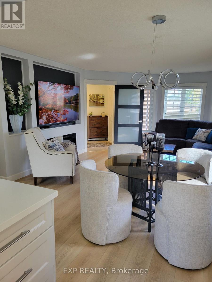 74 Buchanan Street, Barrie, Ontario  L4M 6B7 - Photo 6 - S13865176