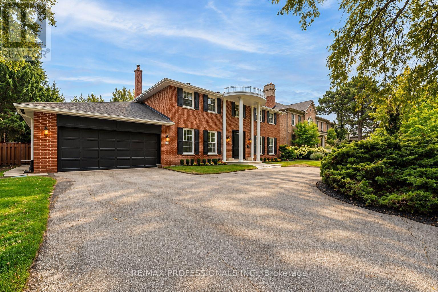 53 Edenvale Crescent, Toronto, Ontario  M9A 4A5 - Photo 2 - W13845826