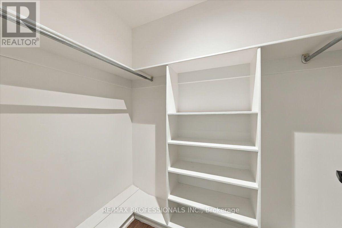 53 Edenvale Crescent, Toronto, Ontario  M9A 4A5 - Photo 31 - W13845826