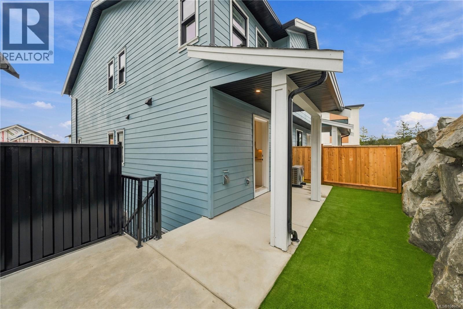 817 Blackbird Pl, Langford, British Columbia  V9B 6H4 - Photo 41 - 1044457