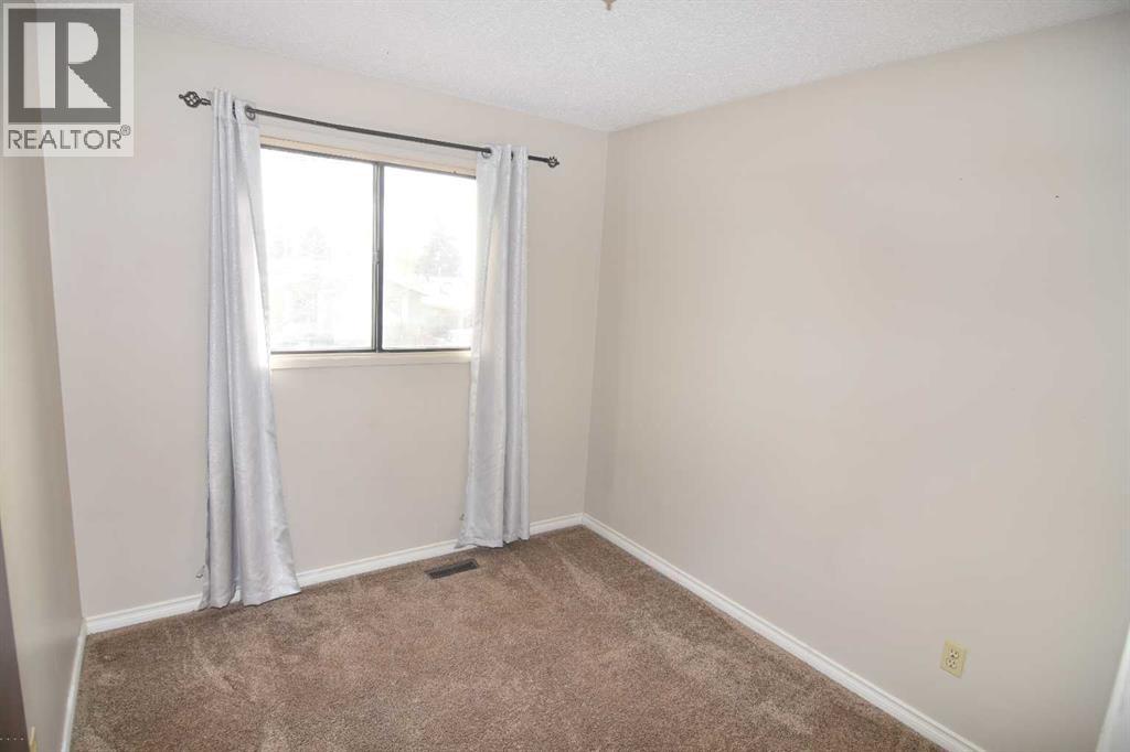 412 Abadan Place NE