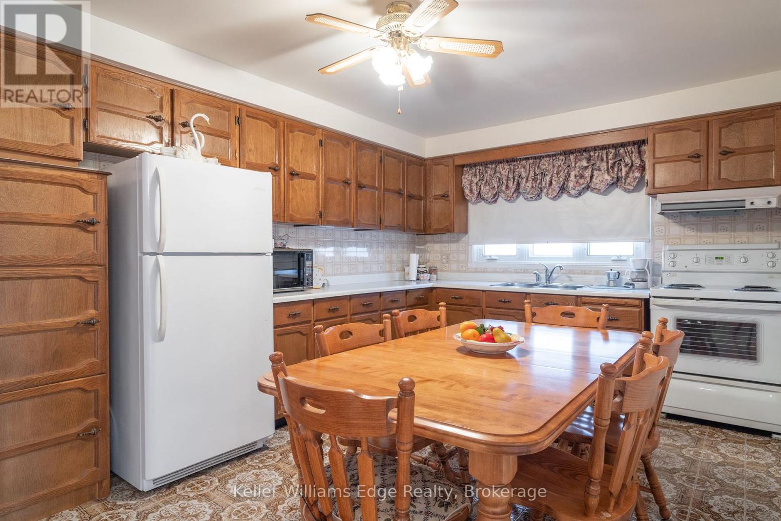 68 Ridley Drive, Hamilton (Quinndale), Ontario  L8W 1J2 - Photo 4 - X14100494