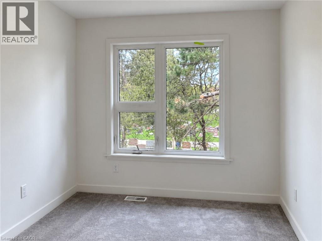 110 Fergus Avenue Unit# 33, Kitchener, Ontario  N2A 2H2 - Photo 13 - 40872279