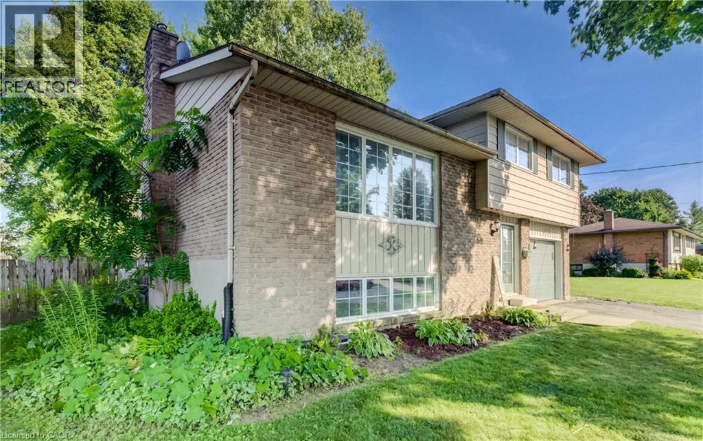 398 Boyne Avenue, Listowel, Ontario  N4W 3K4 - Photo 2 - 40872318