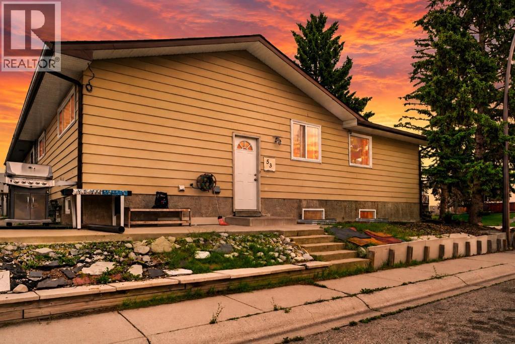 53 Queen Isabella Close SE