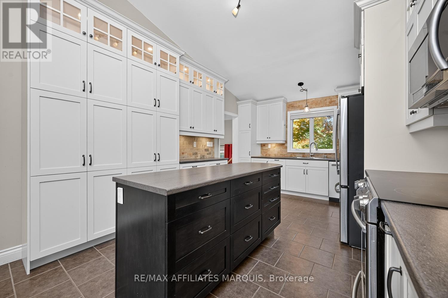 240 Noonan Road S, Rideau Lakes, Ontario  K0G 1X0 - Photo 14 - X14100510