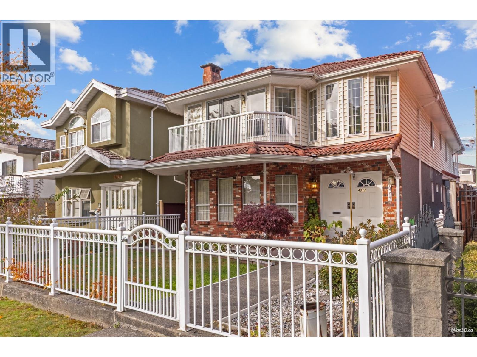 4317 Georgia Street, Burnaby, British Columbia  V5C 2T9 - Photo 2 - R3177278